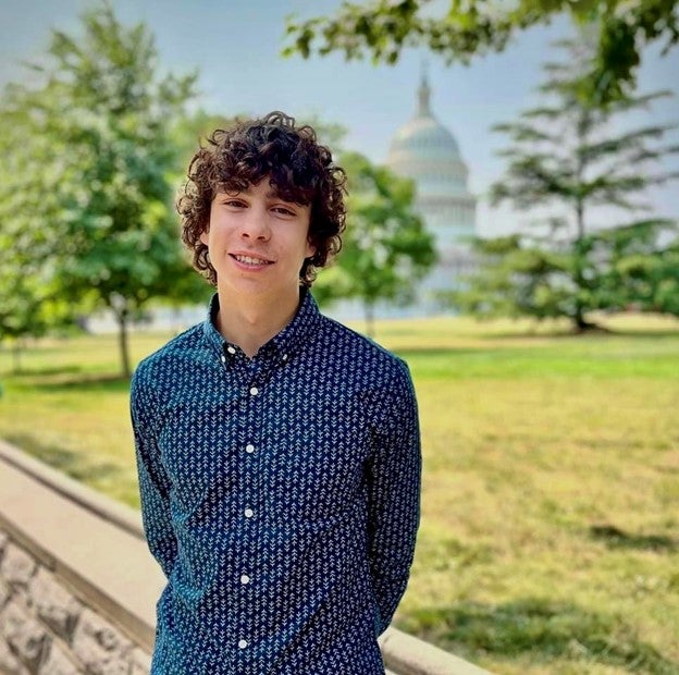 Tyler-officer-in-dc